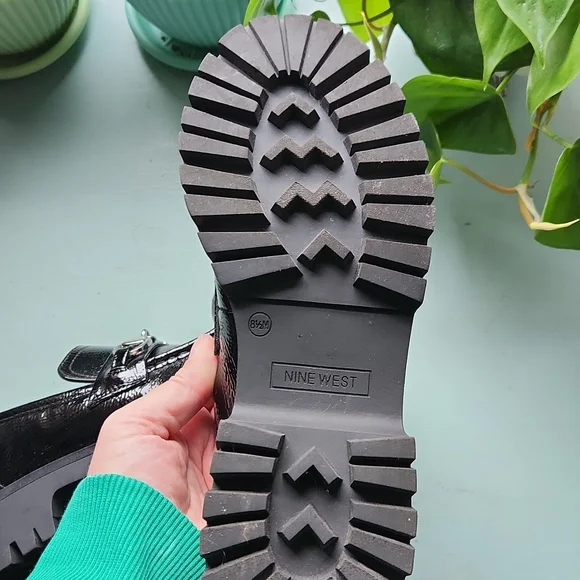 Nine West black loafers - Picture 4 of 6